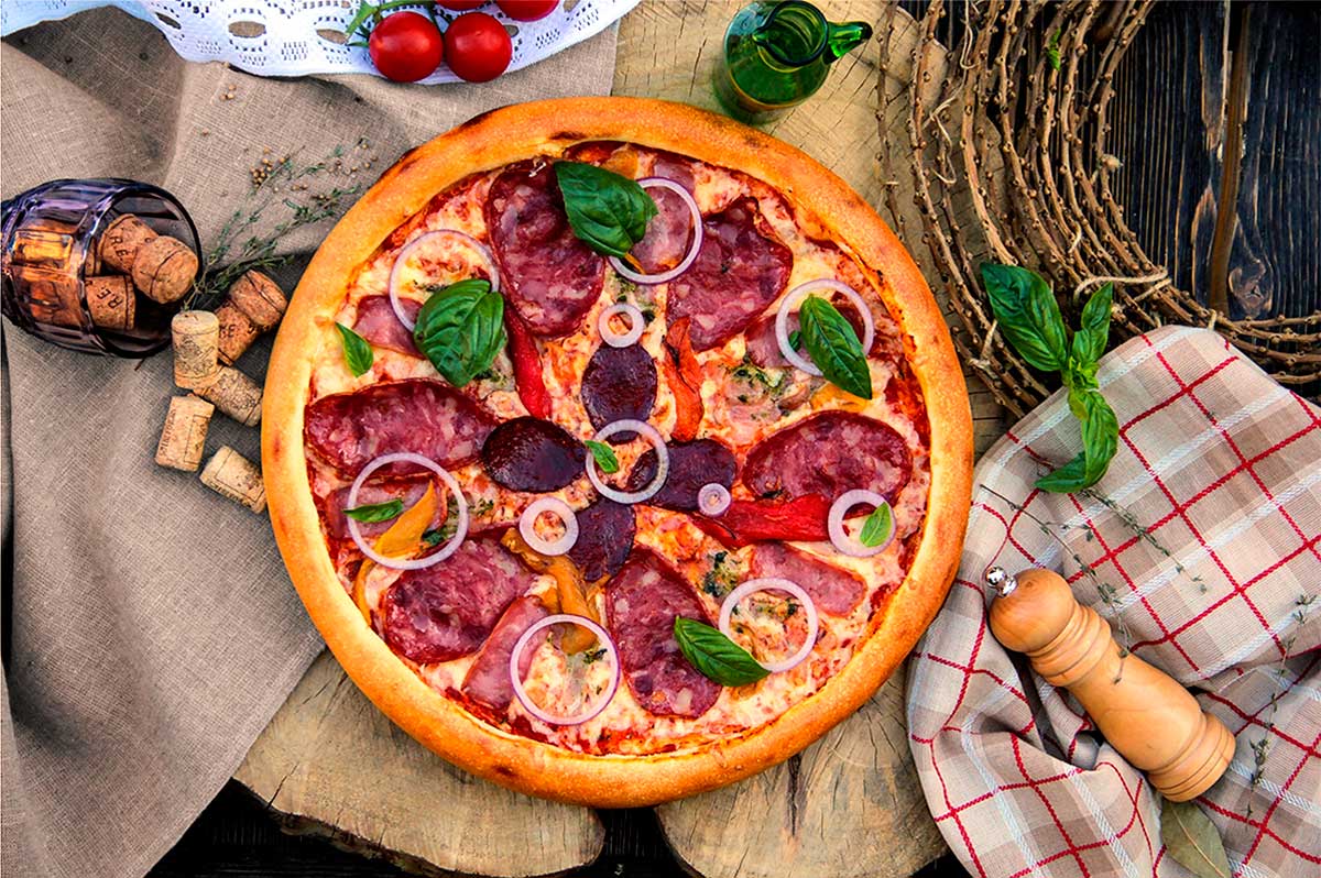 2 pizza. Пицца мафия Баварская. Пицца мафия Сосновый Бор. Пицца мафия шаверма. Пицца мафия Репное.